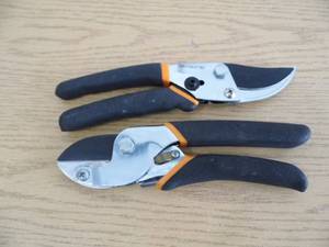 Lot of 2 Pair Fiskars Cutters