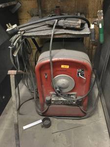 lot 365 image: Lincoln IdealArc 250 Arc Welder