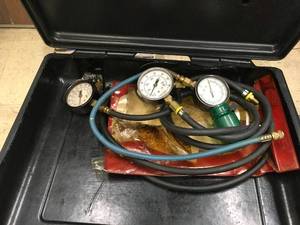 lot 403 image: Pressure Gauges