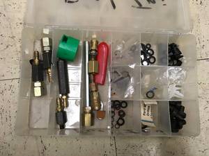 lot 422 image: Fuel Injection Tools