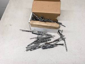 lot 450 image: Misc Drill Bits