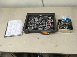 lot 453 image: Combo Locks and Keys
