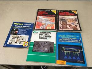 lot 460 image: General Motors & Engines Repair Manuals
