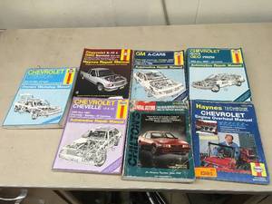 lot 465 image: Haynes Chevrolet Automotive Repair Manuals