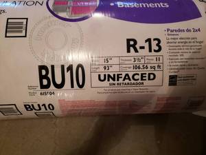 lot 4 image: 1 Bundle of Unfaced Owens Corning R-13 Insulation