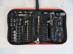 lot 10 image: Tool Shop Socket Set
