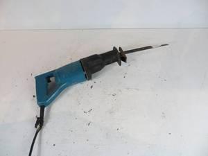 lot 25 image: Makita Recipro Saw