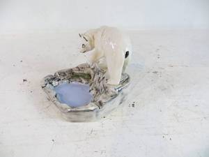 lot 40 image: VINTAGE Ceramic Polar Bear Ashtray