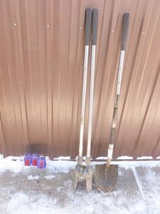 Kobalt stainless steel handle post hole digger & shovel. Used condition. As shown.