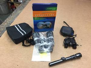 lot 22 image: Weaver V 4.5 rifle scope  and lot of 2 binoculars