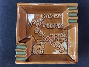 lot 60 image: Collectible souvenir ashtrays