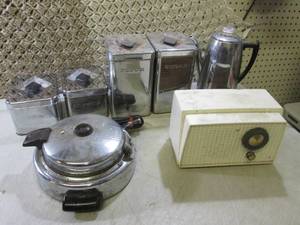 Vintage Metal Canisters, Waffle Pre...