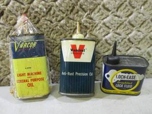 Vintage Oil Cans  EC1...