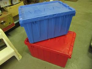2 ContainersTotes with Lids  A-3...