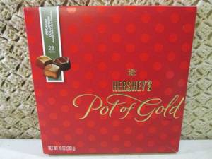 Box of Hersheys Pot of Gold Premium...