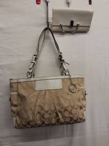 Genuine COACH White Leather Trim Hand Bag (Pink Inside) & White Wallet