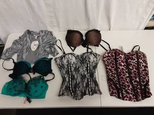New Victorias Secret Bra Size 34 C, Other Bras & Bustiers Size S