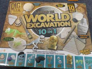 lot 22 image: Around the World Excavation 10 in 1...