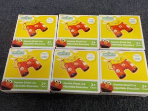 lot 23 image: 6 Sesame Street Live Binoculars...