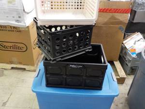 lot 30 image: 4 Storage Totes...