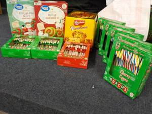 lot 71 image: Bauducco Panettone, Cherry Cane and...