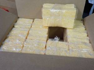 lot 105 image: Box of 22- 3 in x 6 in Sponges...