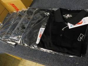 lot 114 image: 8 new Ladies Short Sleeve Button Fr...