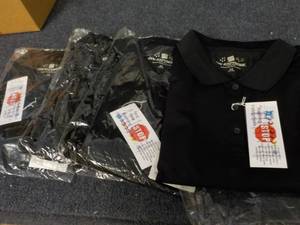 lot 115 image: 4 new ladies Short Sleeve Button Fr...