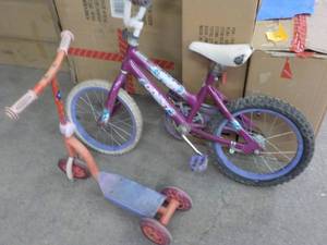 lot 162 image: Girls Bike and Scooter...