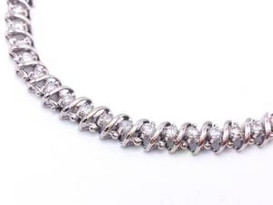 Exquisite 2 Carats Diamond Estate Tennis Bracelet in 14k White Gold