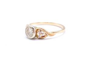 Beautiful Champagne and White Diamond Estate Ring in 14k Yellow Gold