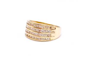 Ladies Diamond Estate Ring in 14k Yellow Gold