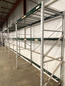 6-Section Industrial Pallet Racking Lot
