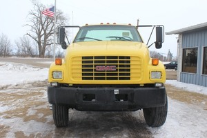 RESERVE MET   1998 GMC C6500 Flatbed Tow Truck w Wheel Lift - Rust Free Florida Truck -