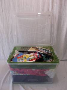 Rubbermaid Tote