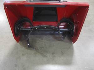 lot 2 image: Toro SnowMaster 724 ZXR 24 in. Single-Stage Gas Snow Blower 36001