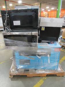 lot 216 image: WHOLESALE MIXED PALLET OF RETURNS, LIQUIDATIONS OR SHELF PULLS - SMALL APPLIANCES