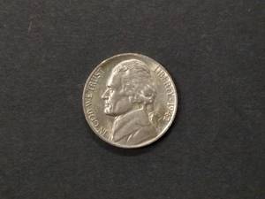 lot 135 image: 1942 P Uncirculated War Issue Silve...