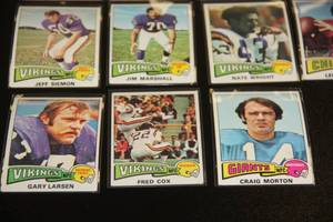 1975 Topps Football Card Lot  13 Cards