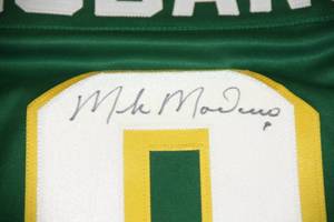 Minnesota North Stars Mike Modano Jersey Auto