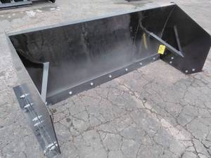lot 606 image: 7 Snow Pusher (Skid Steer Attachment)
