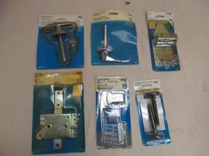 lot 32 image: hardware