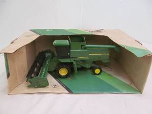 lot 113 image: die cast tractor