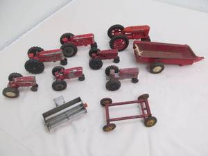 lot 119 image: die cast tractor