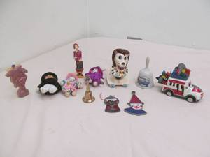 lot 123 image: collectibles