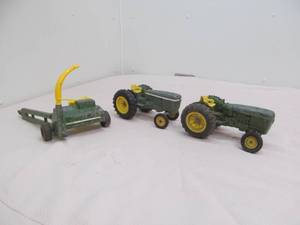 lot 139 image: die cast tractor