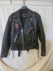 lot 89 image: leather jacket