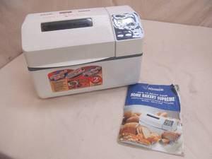 lot 84 image: bread maker