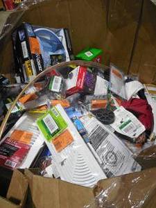 lot 6 image: WHOLESALE PALLET LOT OF GENERAL MERCHANDISE, SMALLS- TOOLS,HARDWARE ITEMS