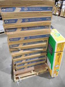 lot 25 image: WHOLESALE PALLET LOT OF LIGHTS & LAWN EDGING